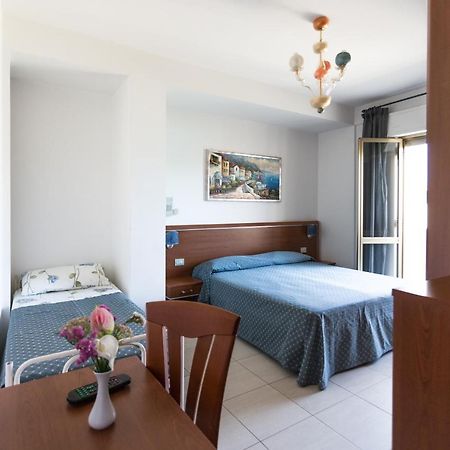 Hotel Abruzzo Pineto Extérieur photo