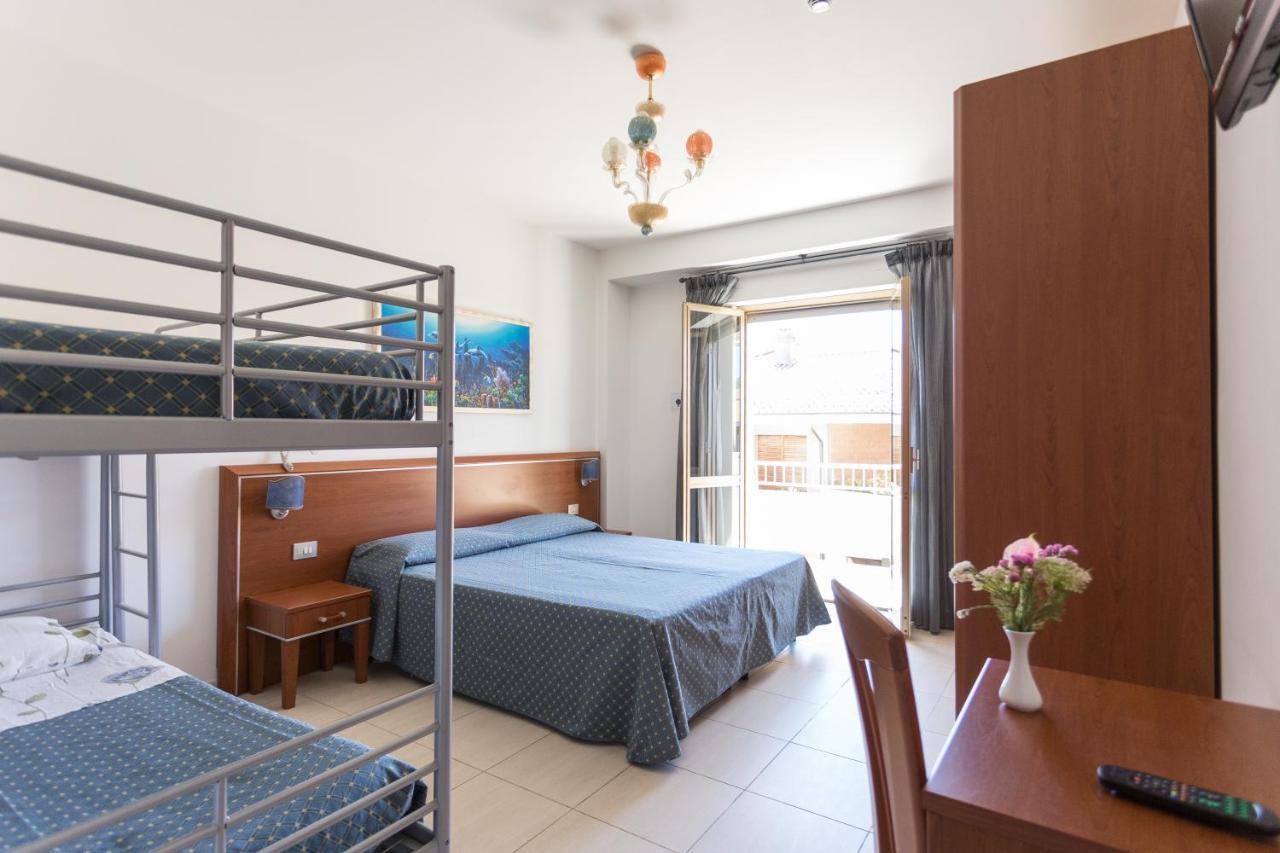 Hotel Abruzzo Pineto Extérieur photo