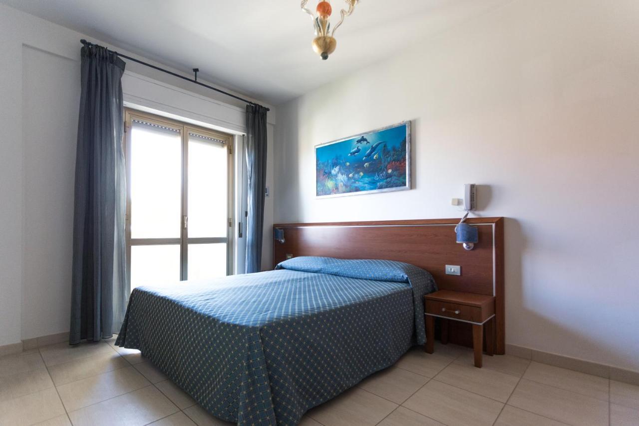 Hotel Abruzzo Pineto Extérieur photo