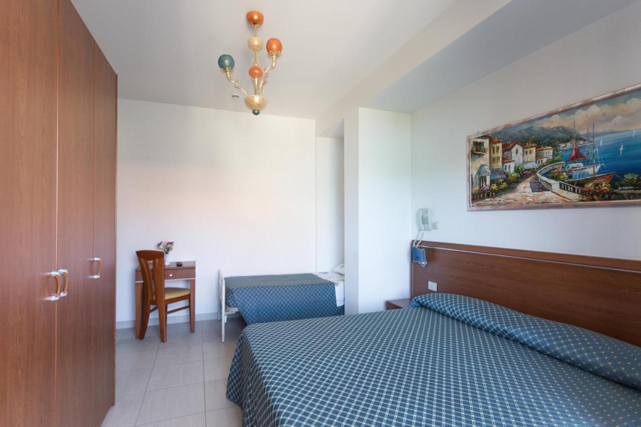 Hotel Abruzzo Pineto Extérieur photo