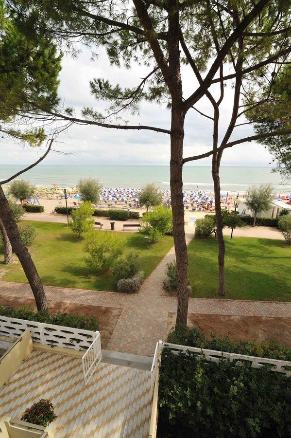 Hotel Abruzzo Pineto Extérieur photo