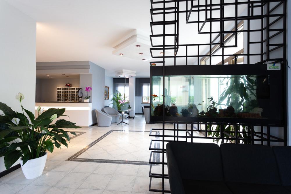Hotel Abruzzo Pineto Extérieur photo