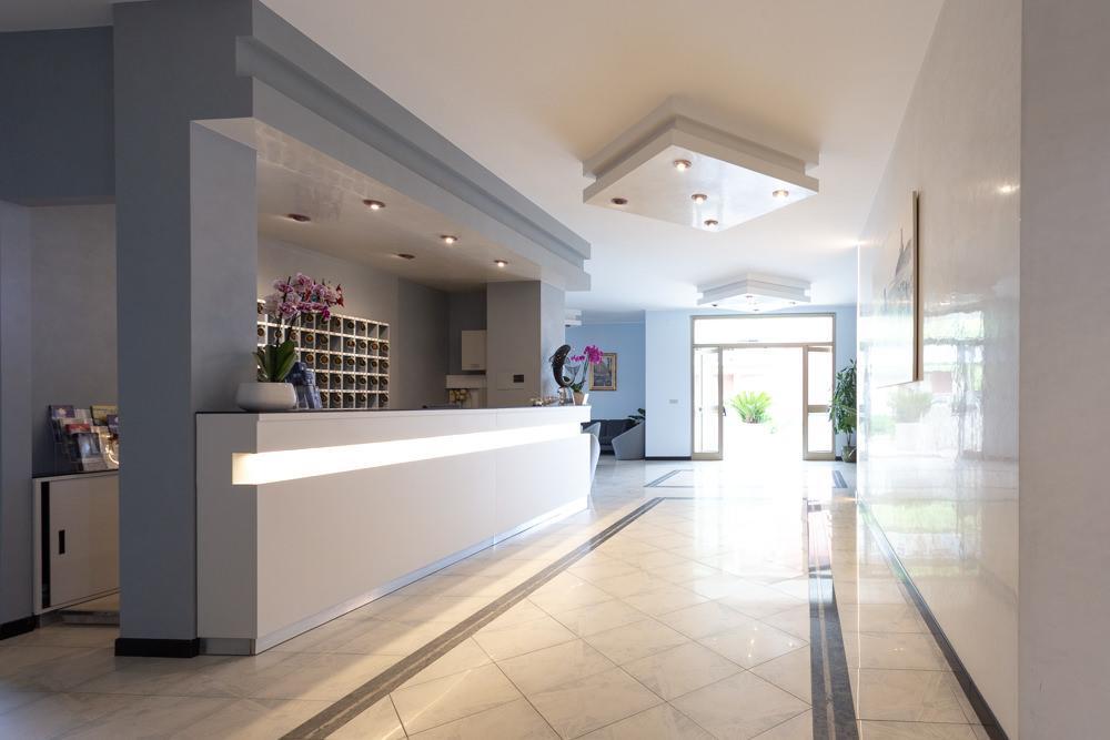 Hotel Abruzzo Pineto Extérieur photo